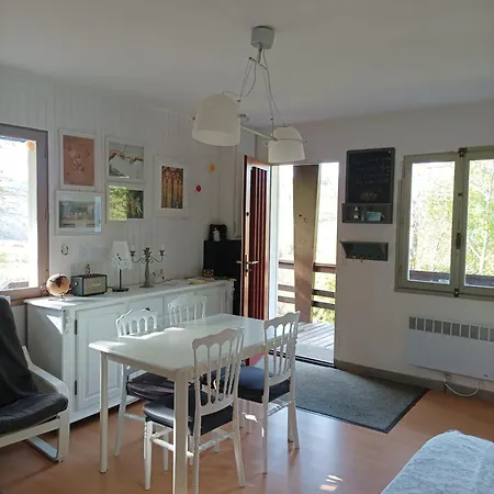 Chalet Deux Chambres Au Calme Saint-Brisson Room photo